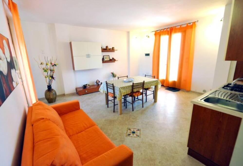Casa Vacanze La Casa Di Katia Castro  Esterno foto