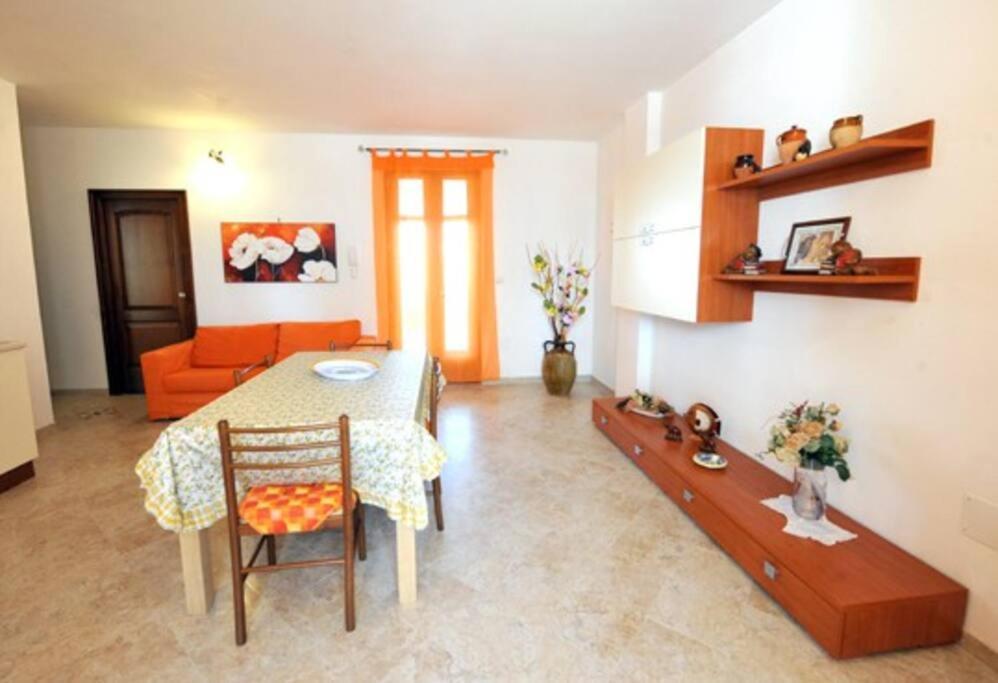 Casa Vacanze La Casa Di Katia Castro  Esterno foto